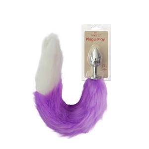 פלאג מתכת עם זנב שועל סגול עם קצה לבן